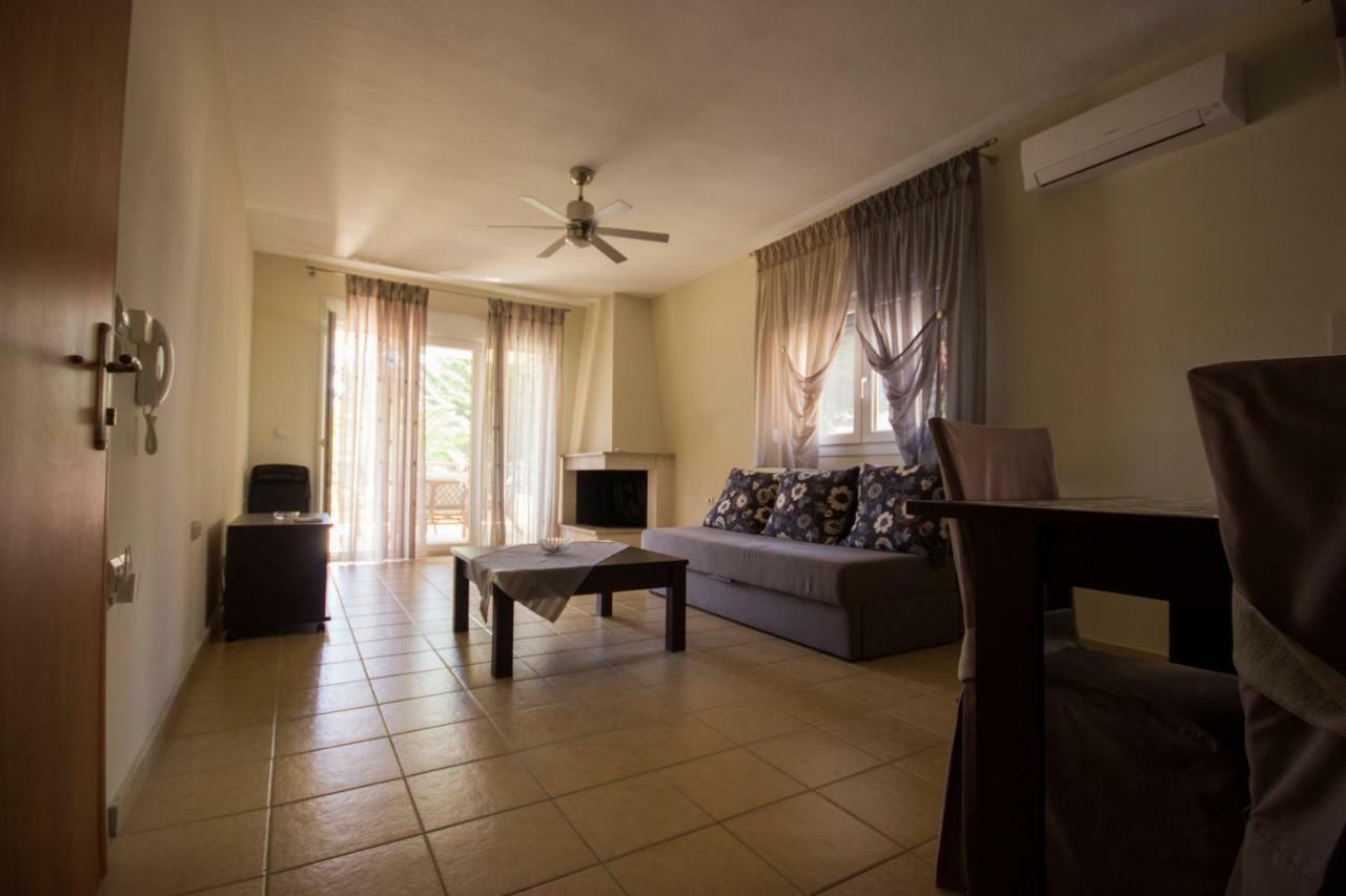 Keramoti Luxury Apartments Екстер'єр фото