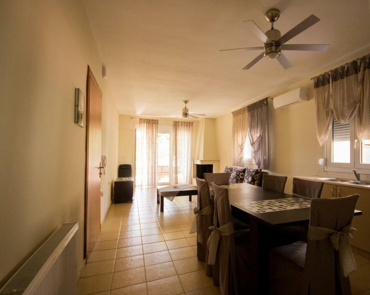 Keramoti Luxury Apartments Екстер'єр фото